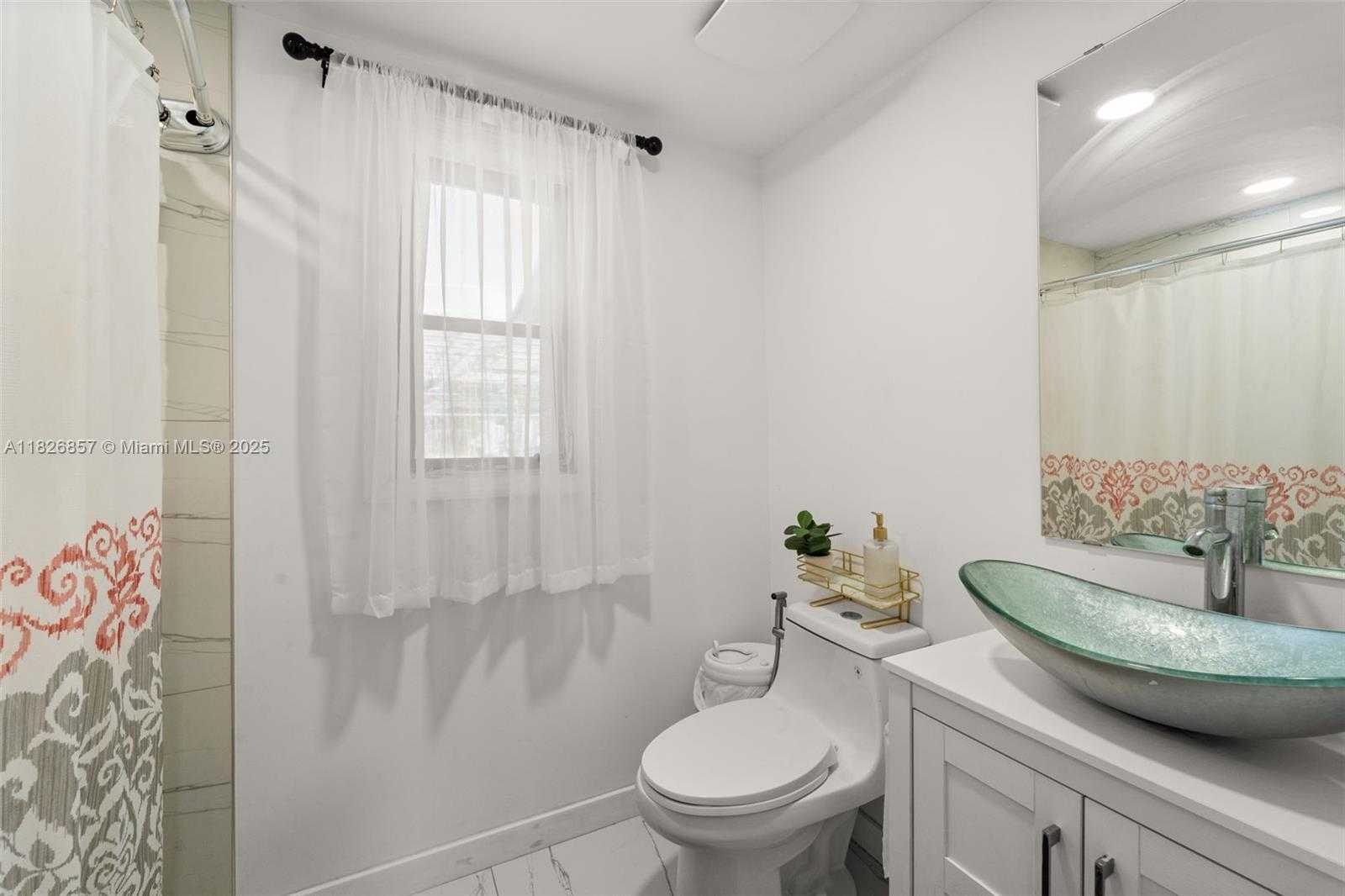 Small Image of 349 NORTH WEST 41ST ST, Miami Number 6