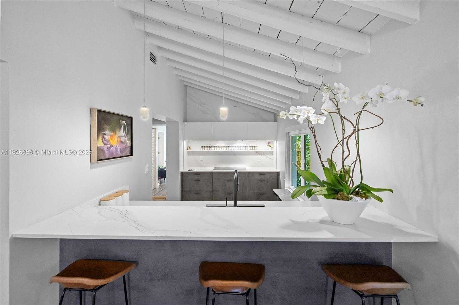 Small Image of 1903 FERDINAND ST, Coral Gables Number 12