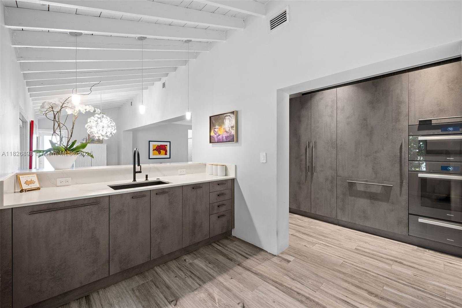 Small Image of 1903 FERDINAND ST, Coral Gables Number 14