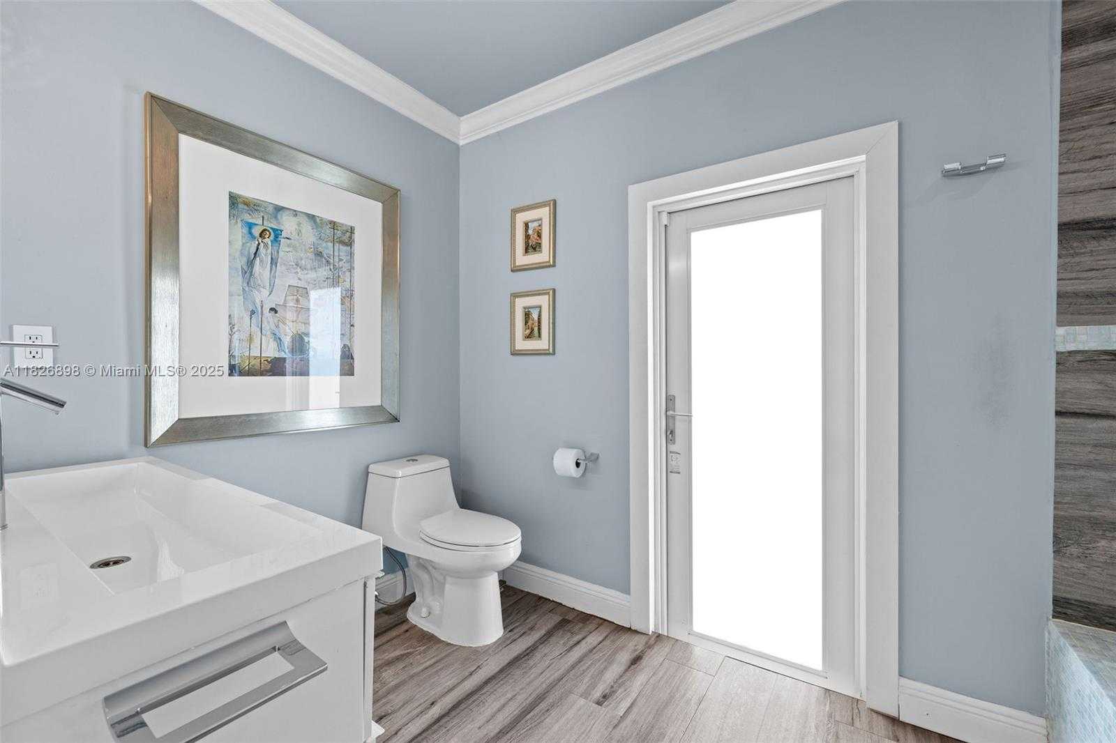 Small Image of 1903 FERDINAND ST, Coral Gables Number 24