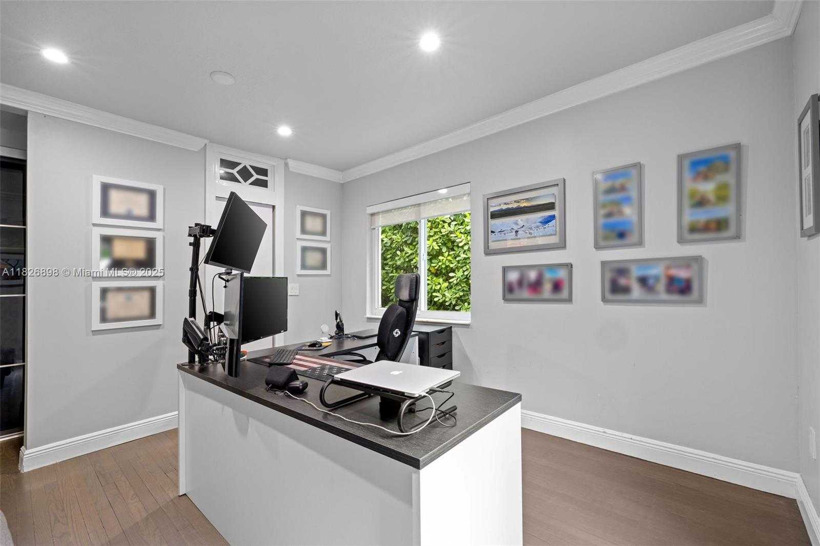 Small Image of 1903 FERDINAND ST, Coral Gables Number 29