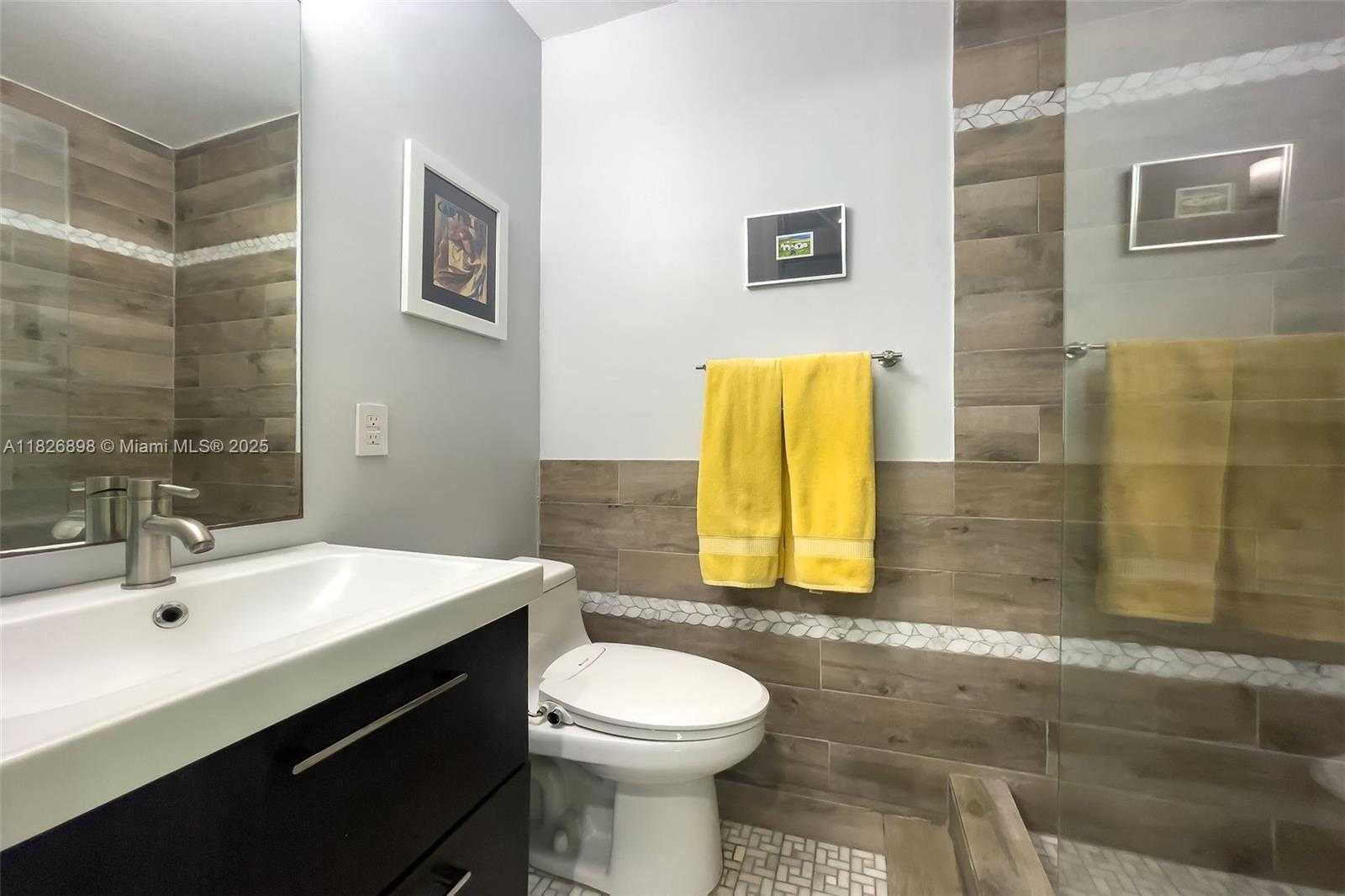 Small Image of 1903 FERDINAND ST, Coral Gables Number 30