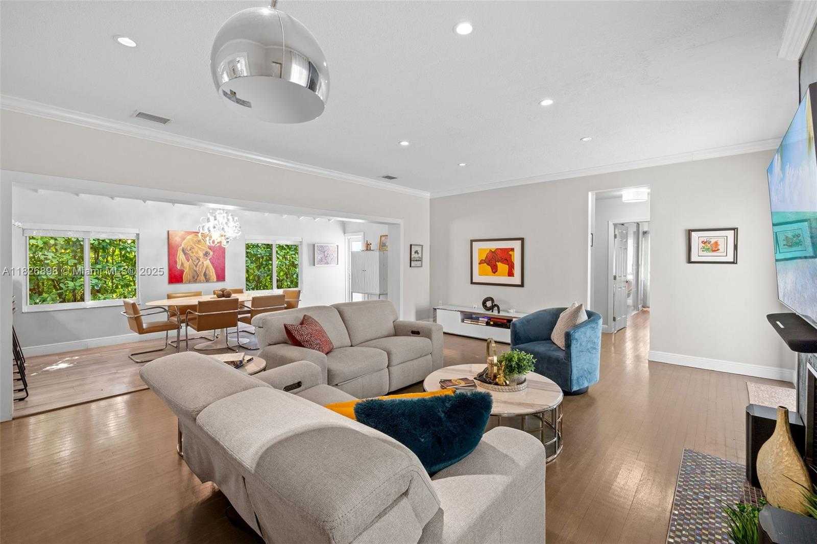 Small Image of 1903 FERDINAND ST, Coral Gables Number 6