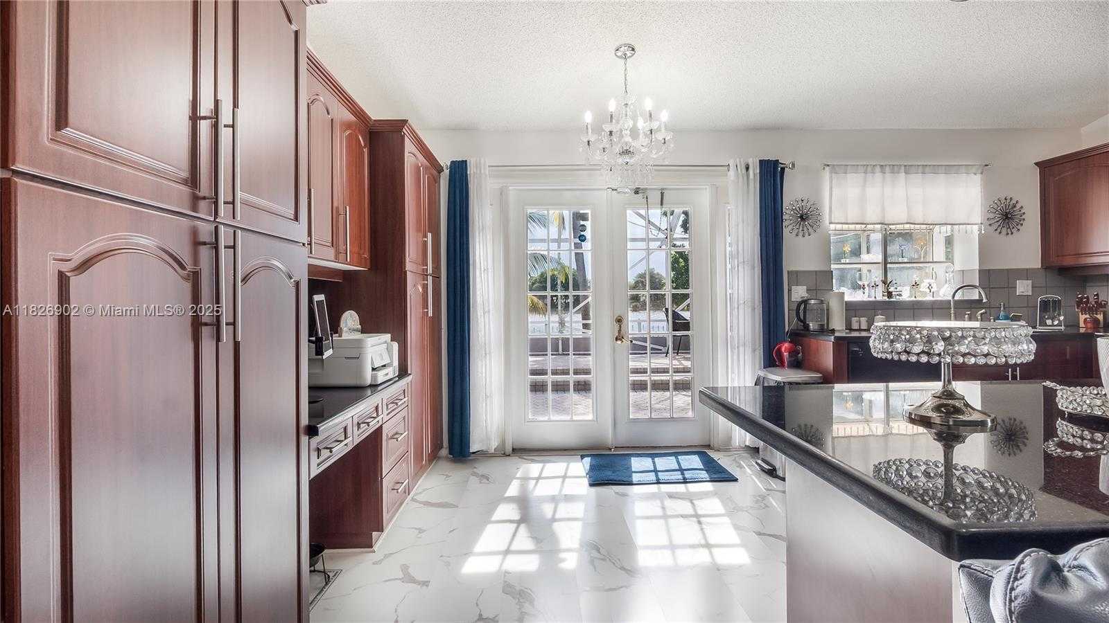 Small Image of 1720 SOUTH WEST 137TH WAY, Miramar Number 16