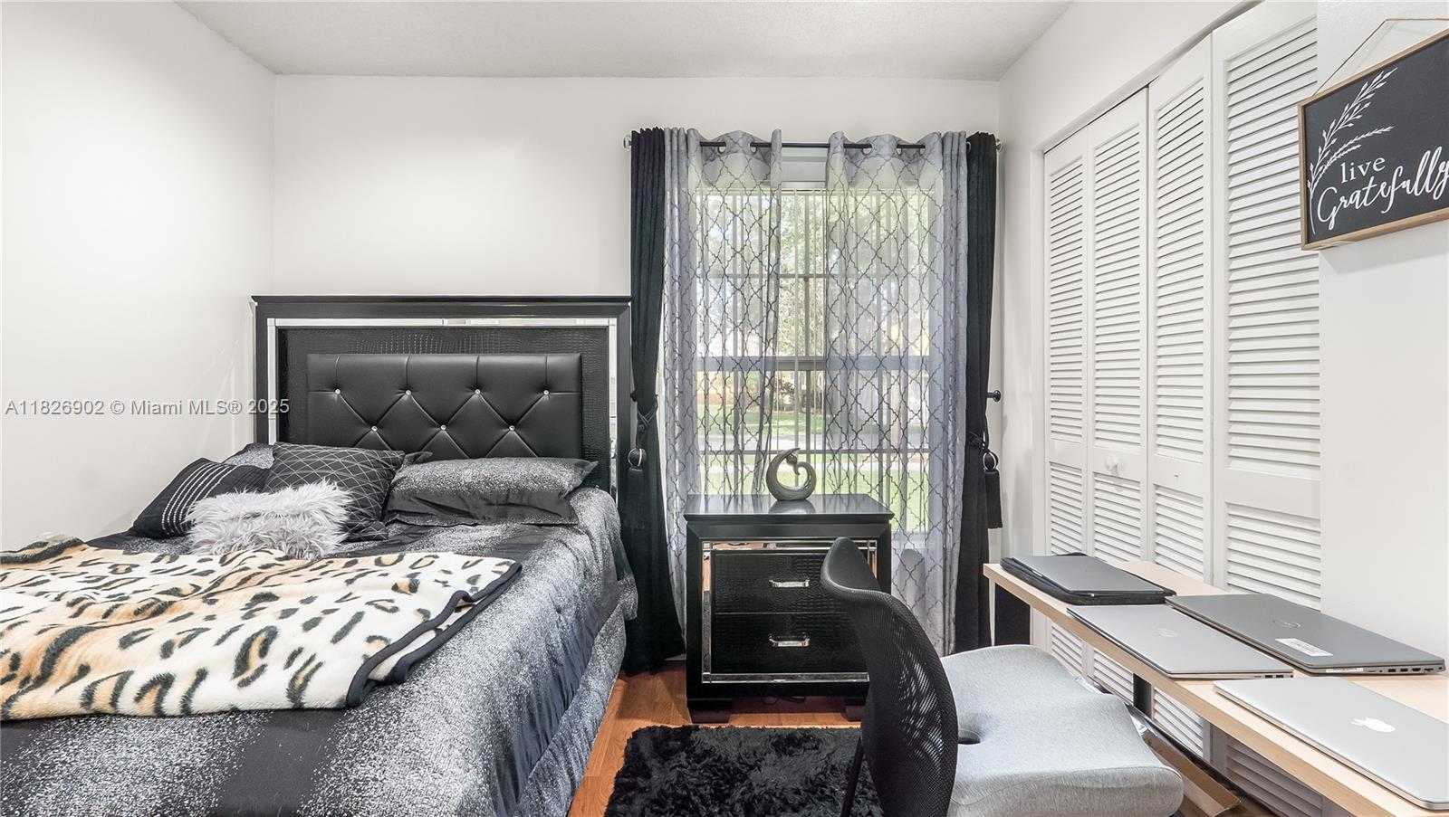 Small Image of 1720 SOUTH WEST 137TH WAY, Miramar Number 26