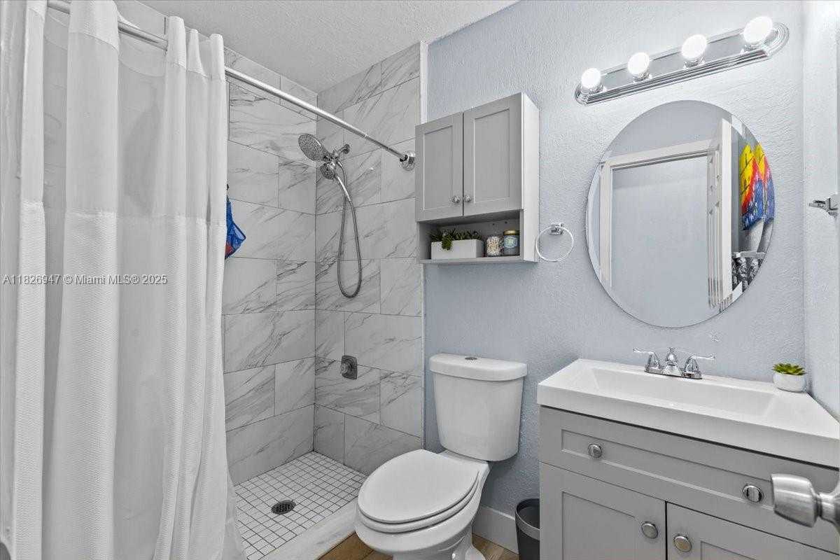 Small Image of 7307 SOUTH WEST 8TH ST, North Lauderdale Number 12
