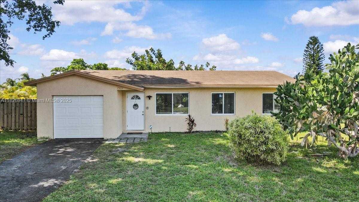 Small Image of 7307 SOUTH WEST 8TH ST, North Lauderdale Number 7