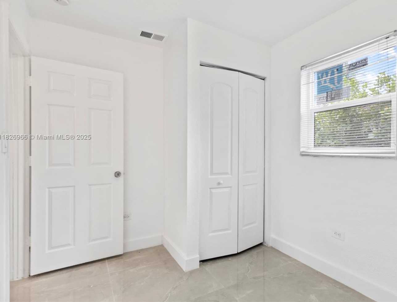 Small Image of 2506 HAVANA DR, Miramar Number 14
