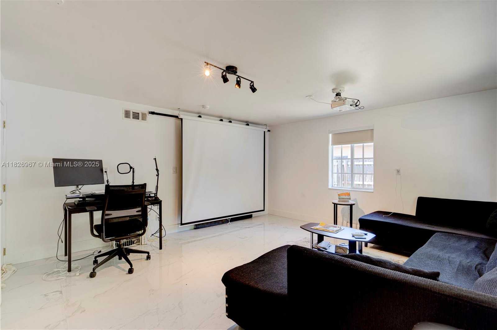 Small Image of 13645 NORTH WEST 3RD AVE, North Miami Number 10