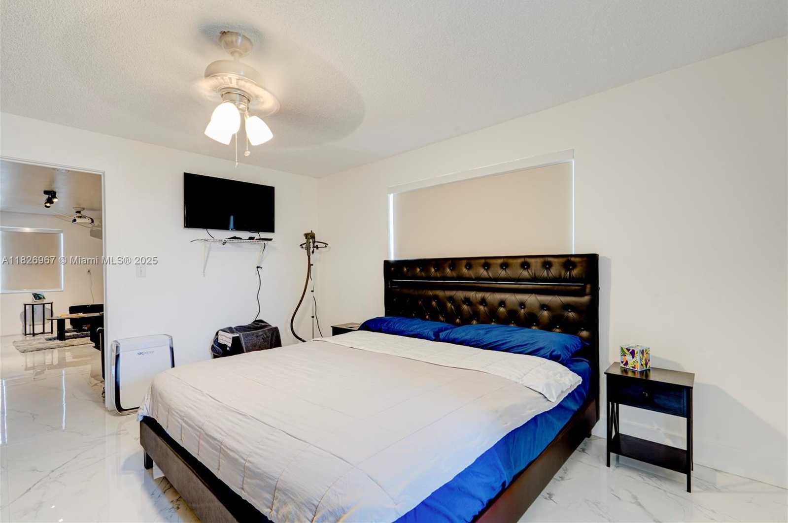 Small Image of 13645 NORTH WEST 3RD AVE, North Miami Number 22