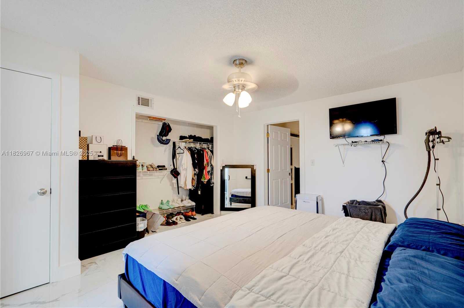 Small Image of 13645 NORTH WEST 3RD AVE, North Miami Number 23