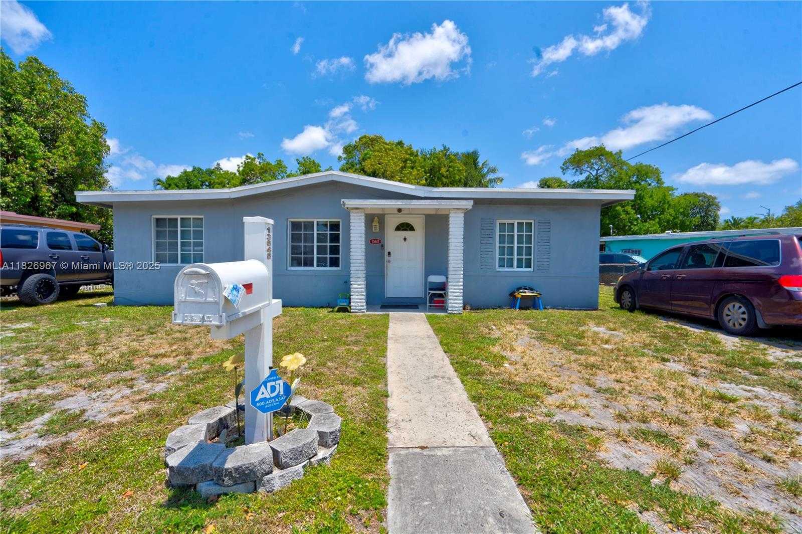 Small Image of 13645 NORTH WEST 3RD AVE, North Miami Number 27