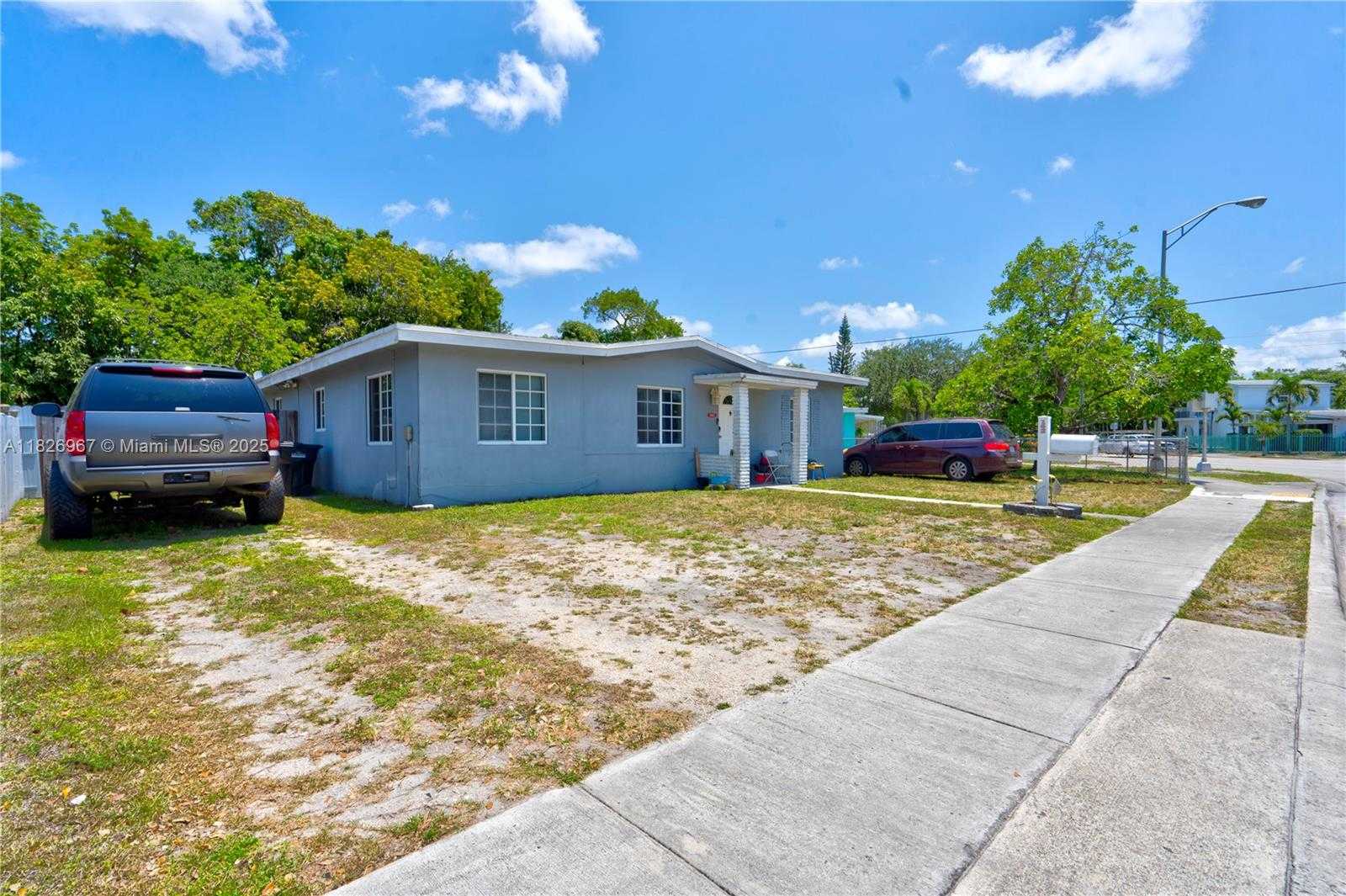 Small Image of 13645 NORTH WEST 3RD AVE, North Miami Number 28