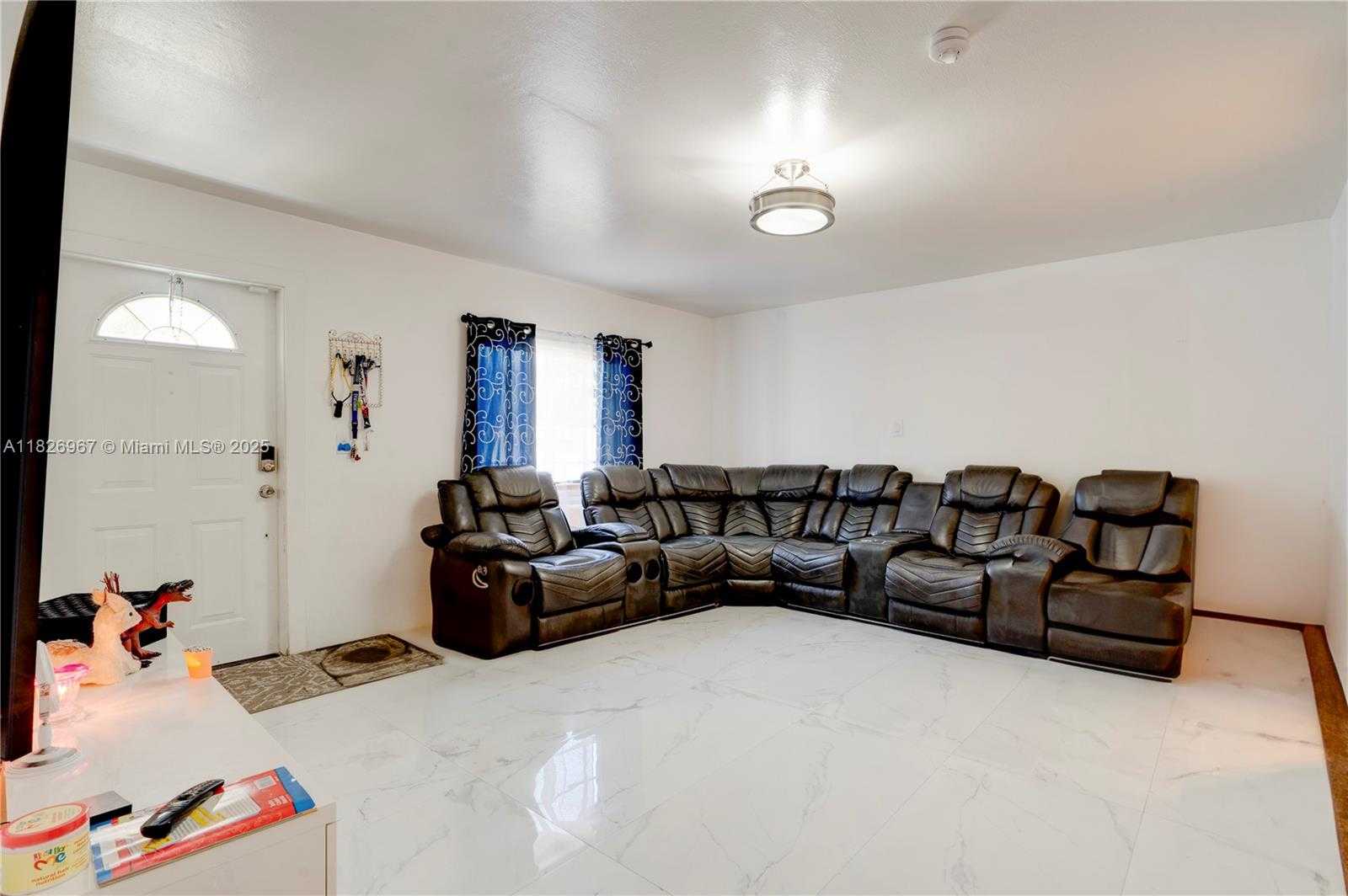 Small Image of 13645 NORTH WEST 3RD AVE, North Miami Number 3