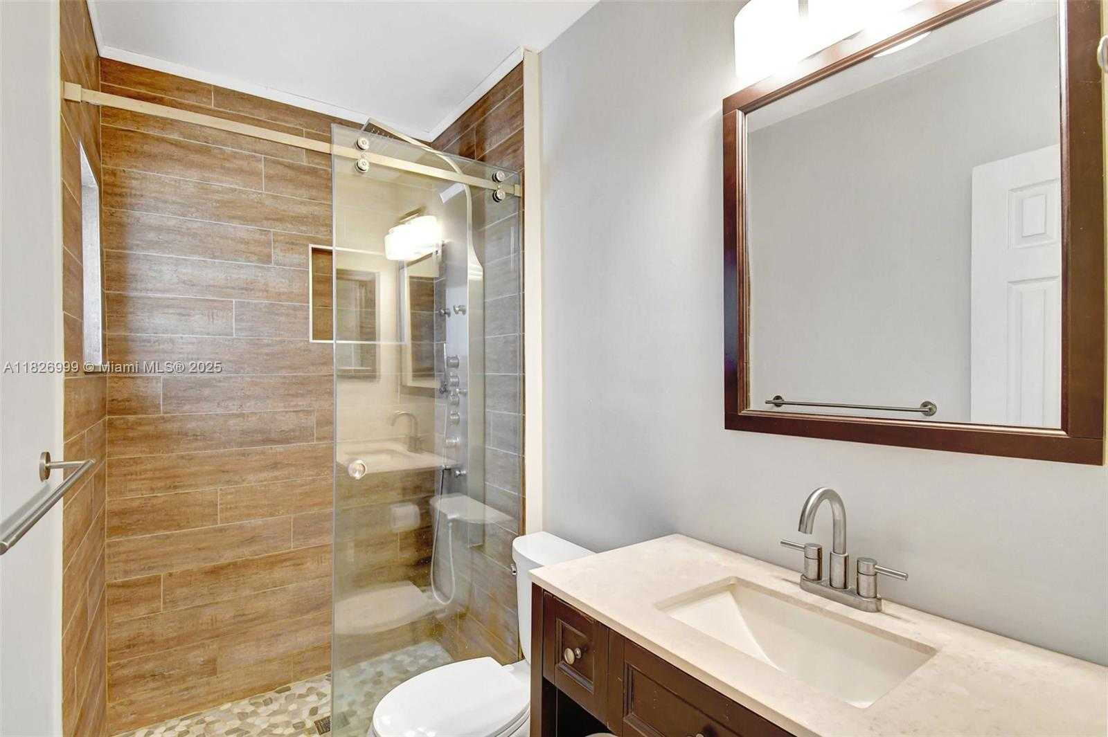 Small Image of 11120 NORTH WEST 26TH PL, Sunrise Number 27