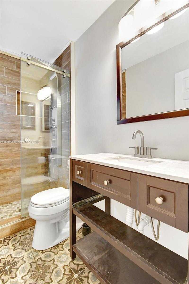 Small Image of 11120 NORTH WEST 26TH PL, Sunrise Number 28