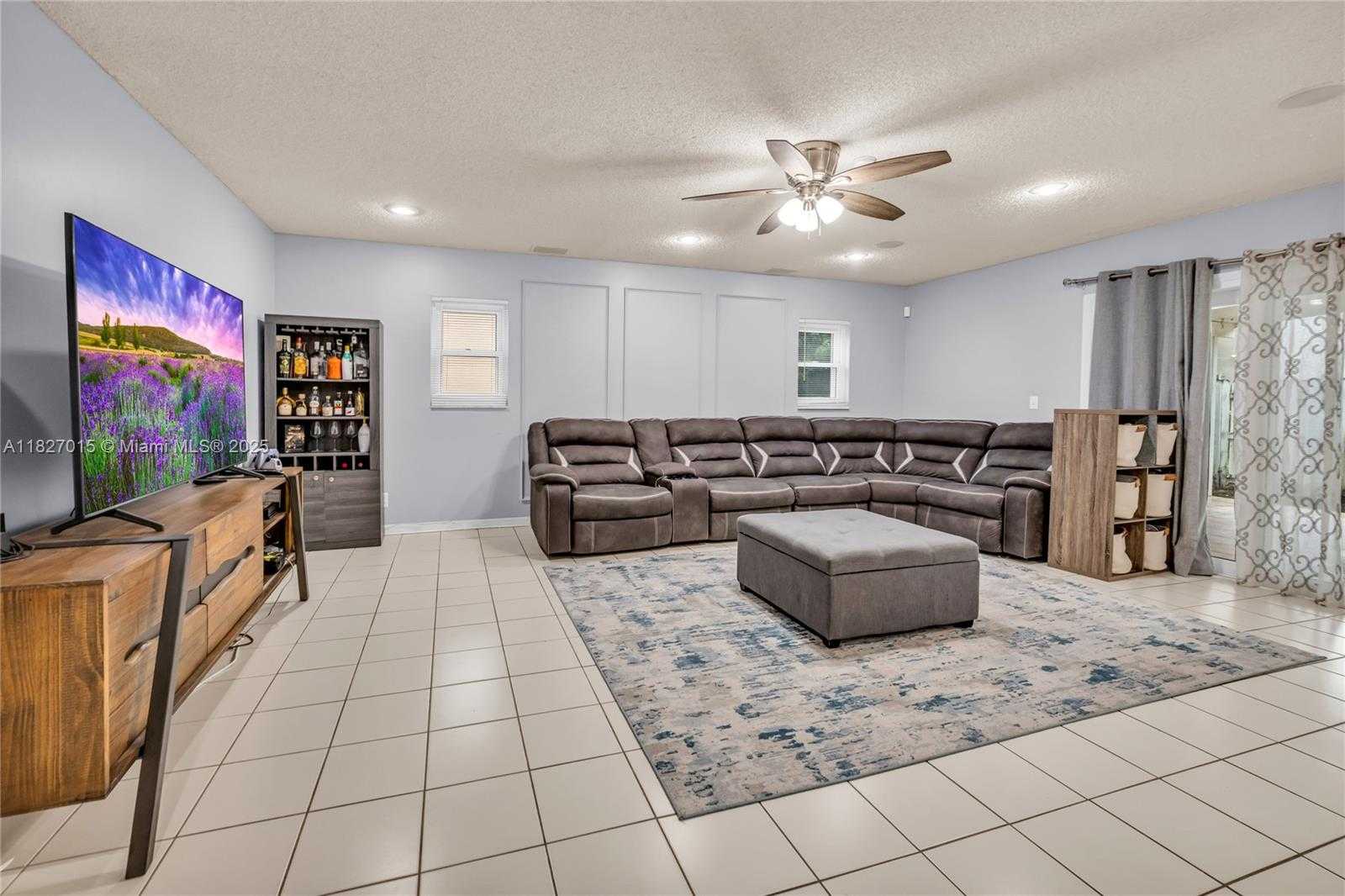 Small Image of 3131 JASPER WAY, Miramar Number 11