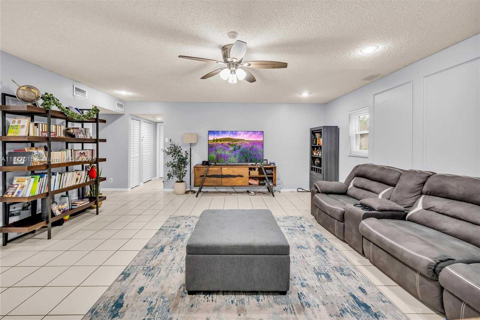 Small Image of 3131 JASPER WAY, Miramar Number 12