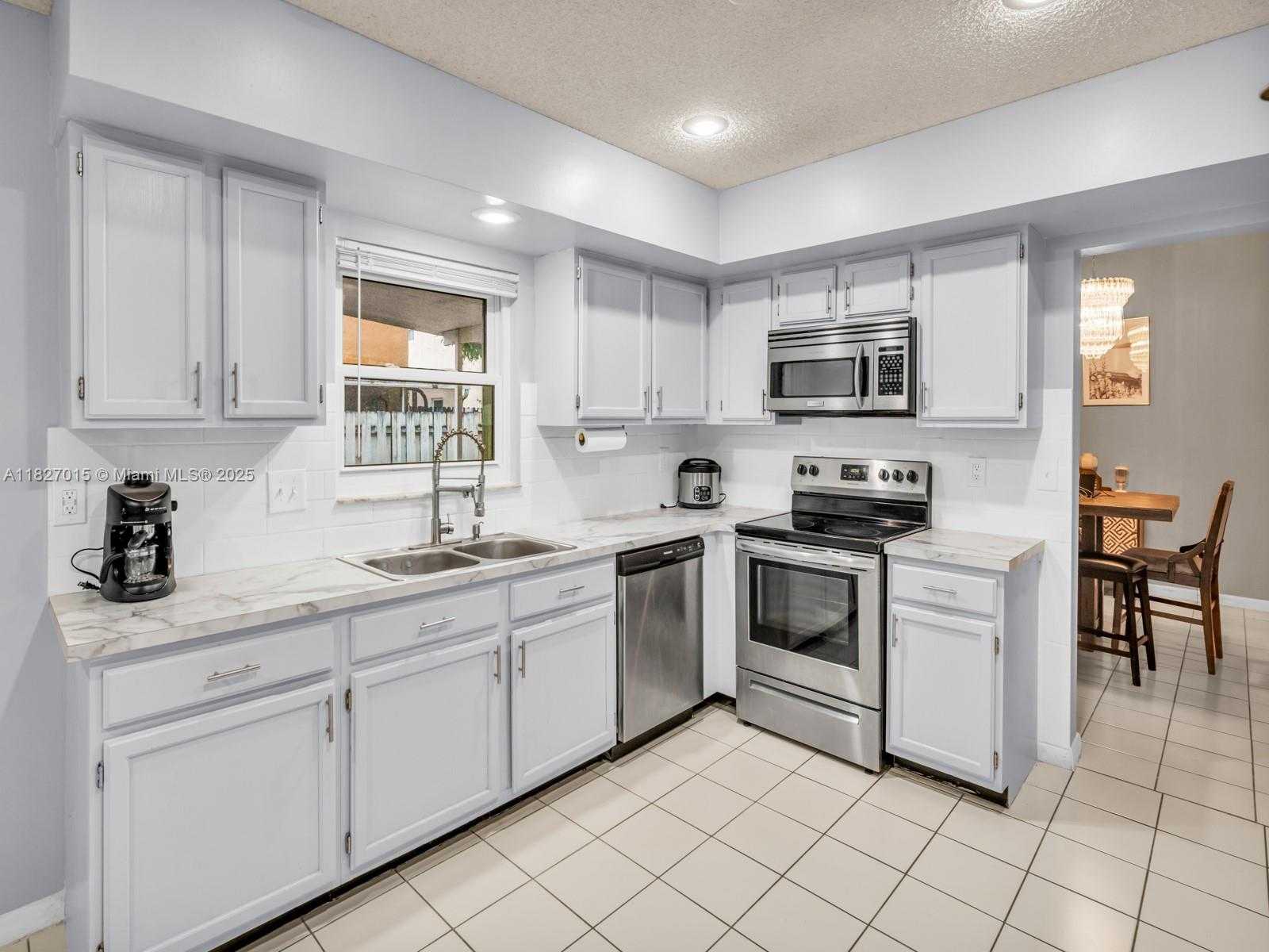 Small Image of 3131 JASPER WAY, Miramar Number 16