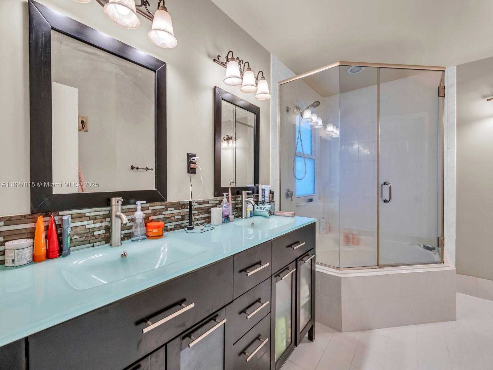 Small Image of 3131 JASPER WAY, Miramar Number 25