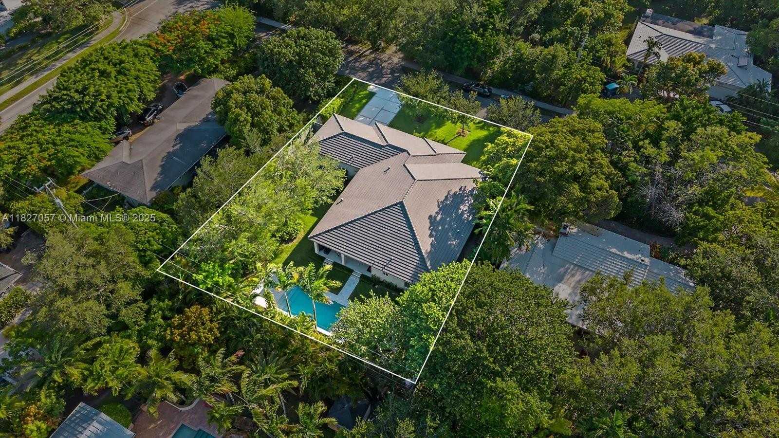 Small Image of 7931 SOUTH WEST 58TH AVE, South Miami Number 35