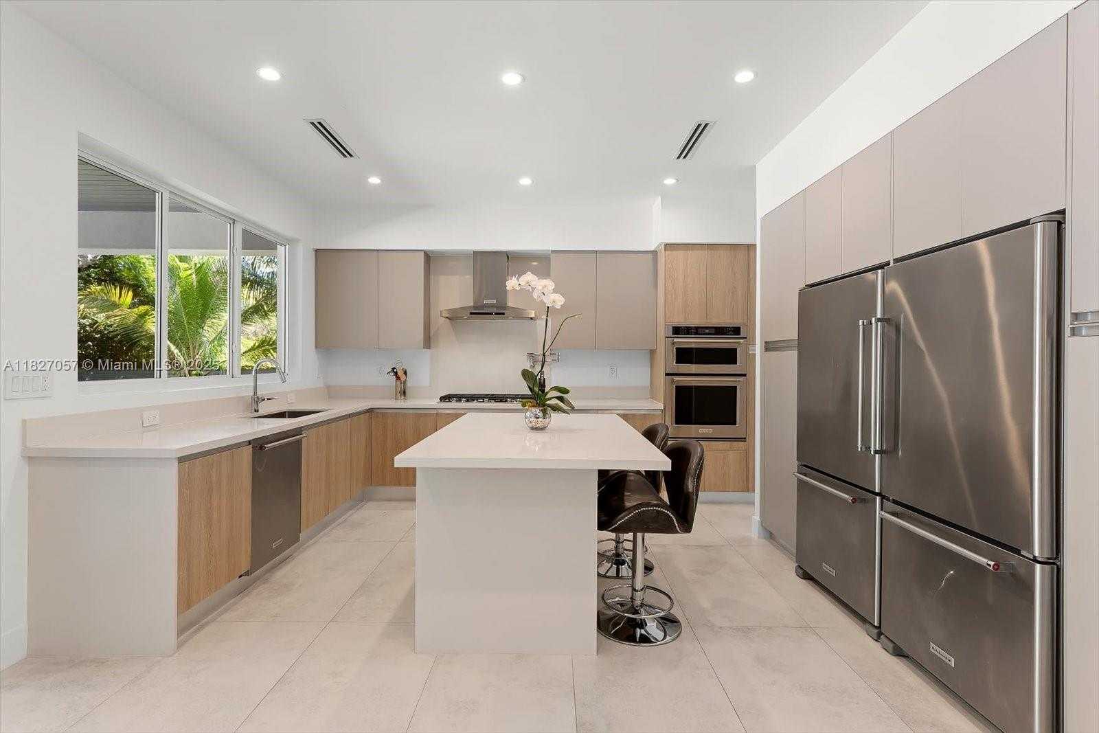 Small Image of 7931 SOUTH WEST 58TH AVE, South Miami Number 7