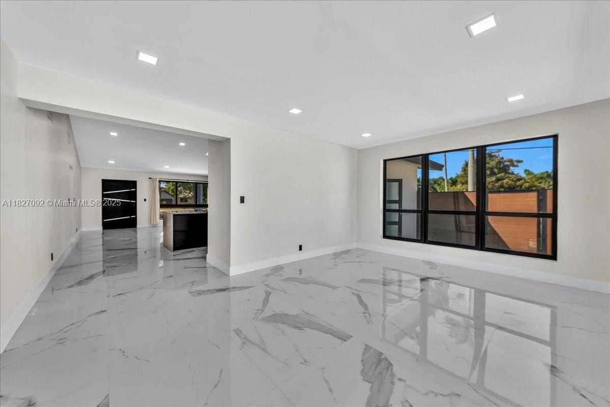 Small Image of 5890 SOUTH WEST 13TH ST, Plantation Number 16