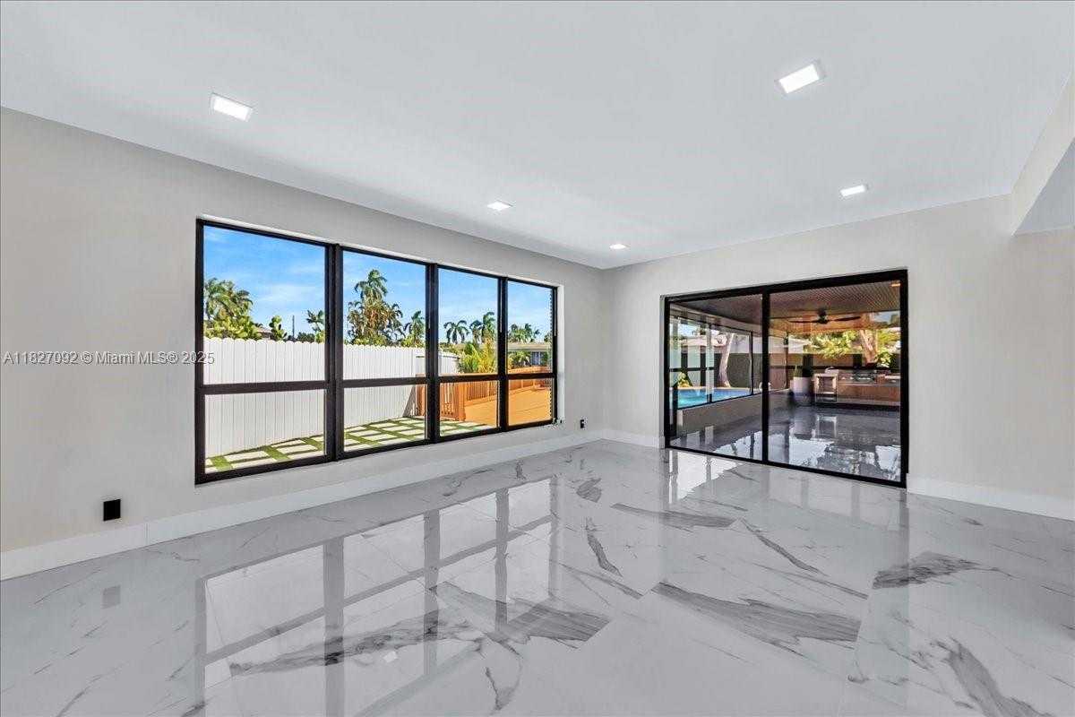 Small Image of 5890 SOUTH WEST 13TH ST, Plantation Number 17