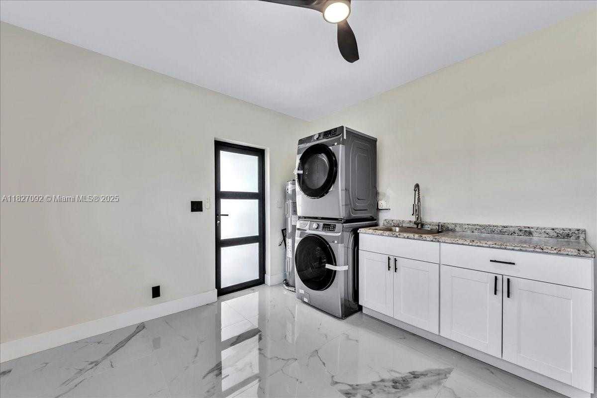 Small Image of 5890 SOUTH WEST 13TH ST, Plantation Number 31