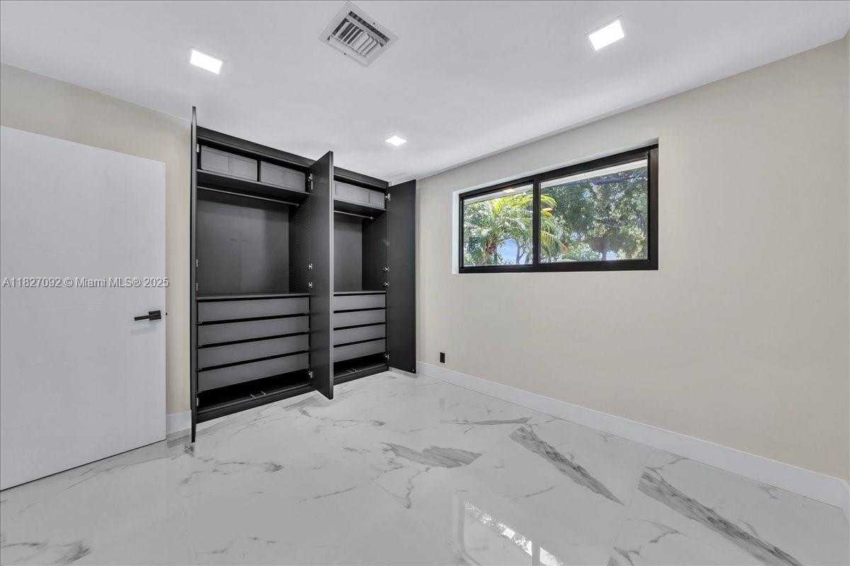 Small Image of 5890 SOUTH WEST 13TH ST, Plantation Number 34