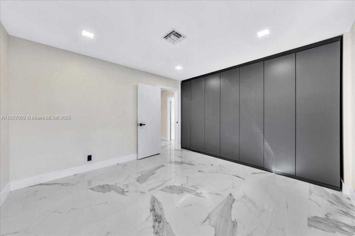 Small Image of 5890 SOUTH WEST 13TH ST, Plantation Number 36