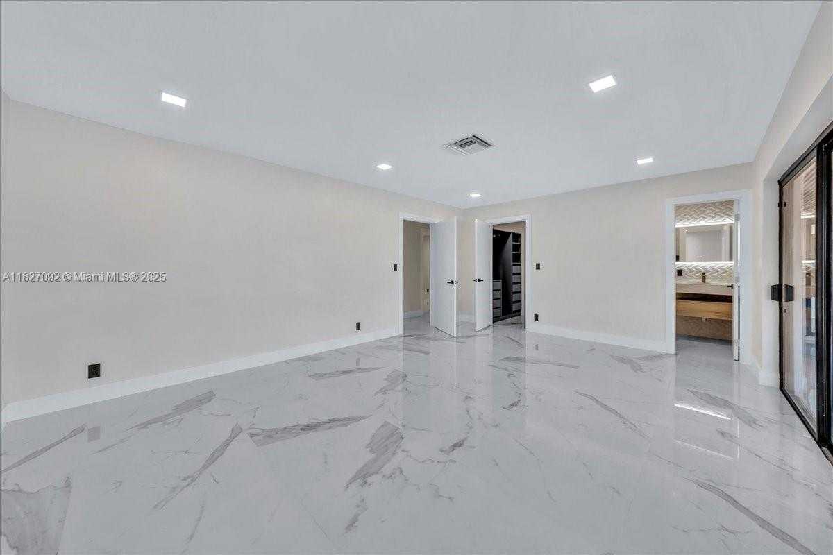 Small Image of 5890 SOUTH WEST 13TH ST, Plantation Number 39