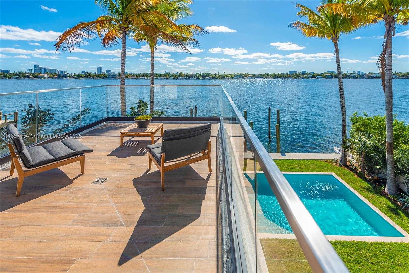 Small Image of 1510 STILLWATER DR, Miami Beach Number 16