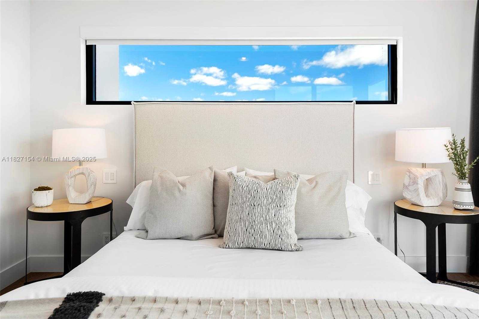 Small Image of 1510 STILLWATER DR, Miami Beach Number 25