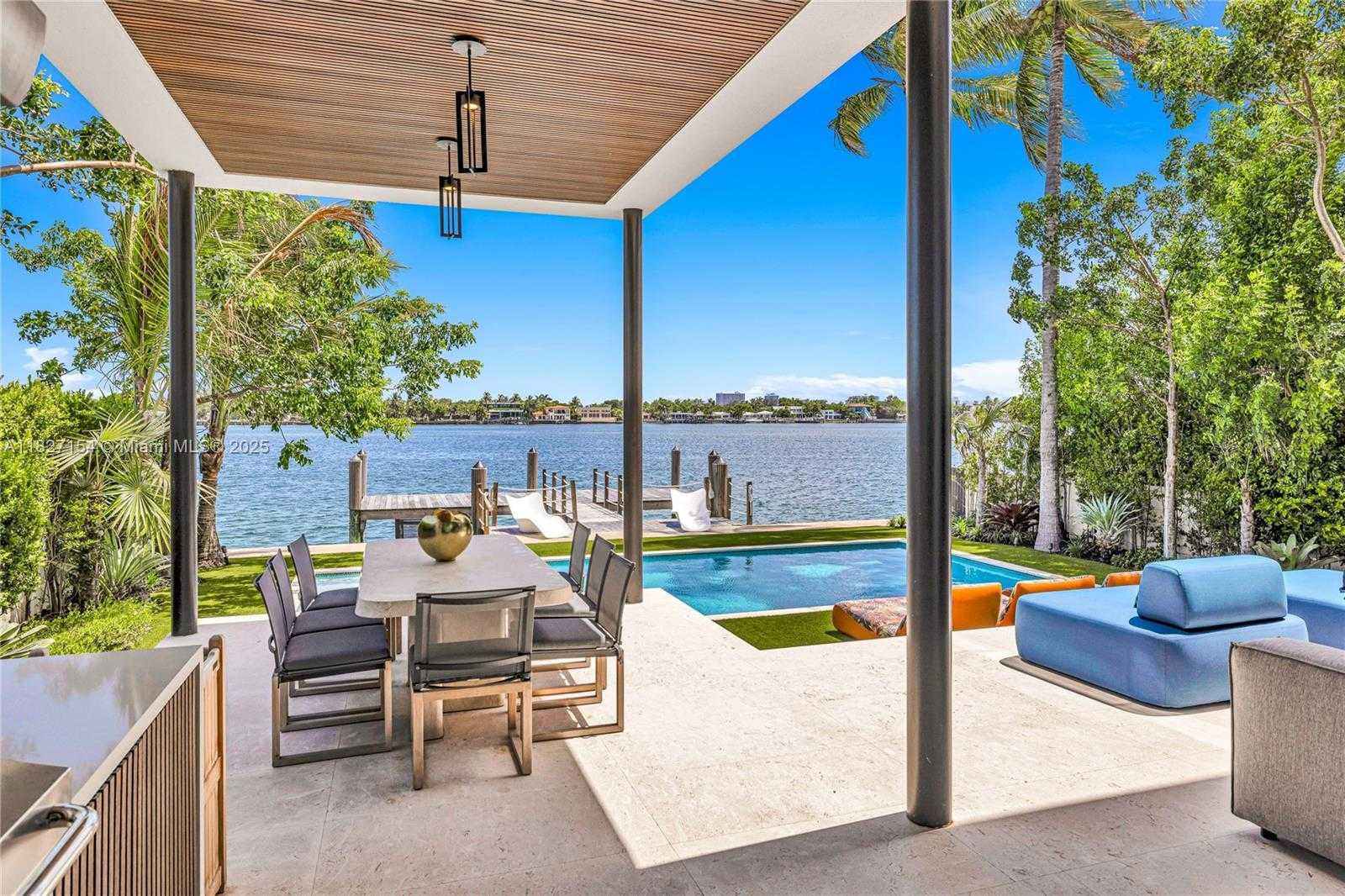 Small Image of 1510 STILLWATER DR, Miami Beach Number 41