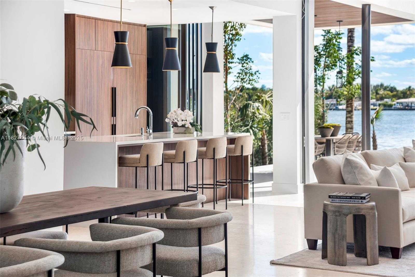 Small Image of 1510 STILLWATER DR, Miami Beach Number 8