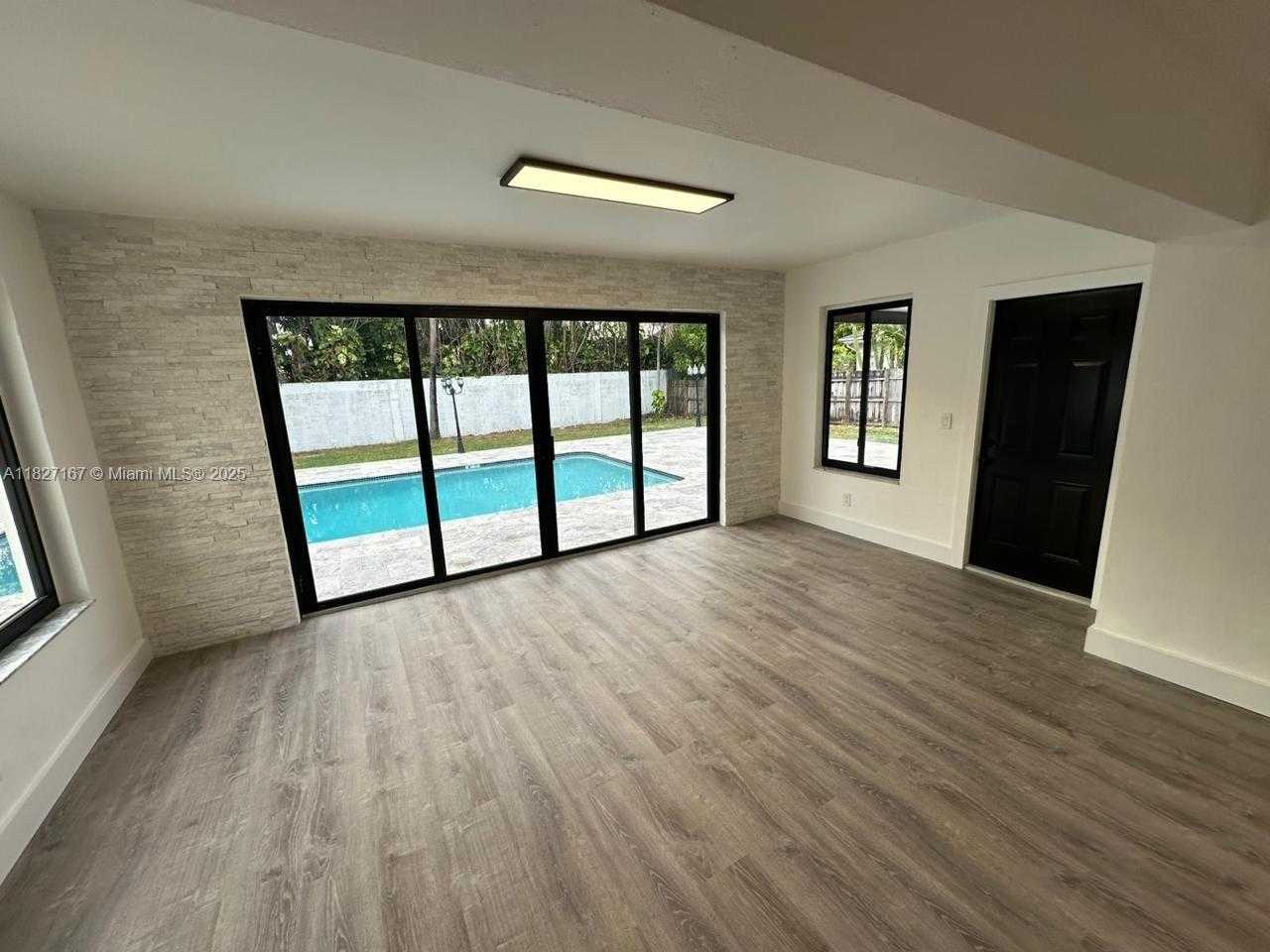 Small Image of 21410 NORTH EAST 24TH CT, Miami Number 15