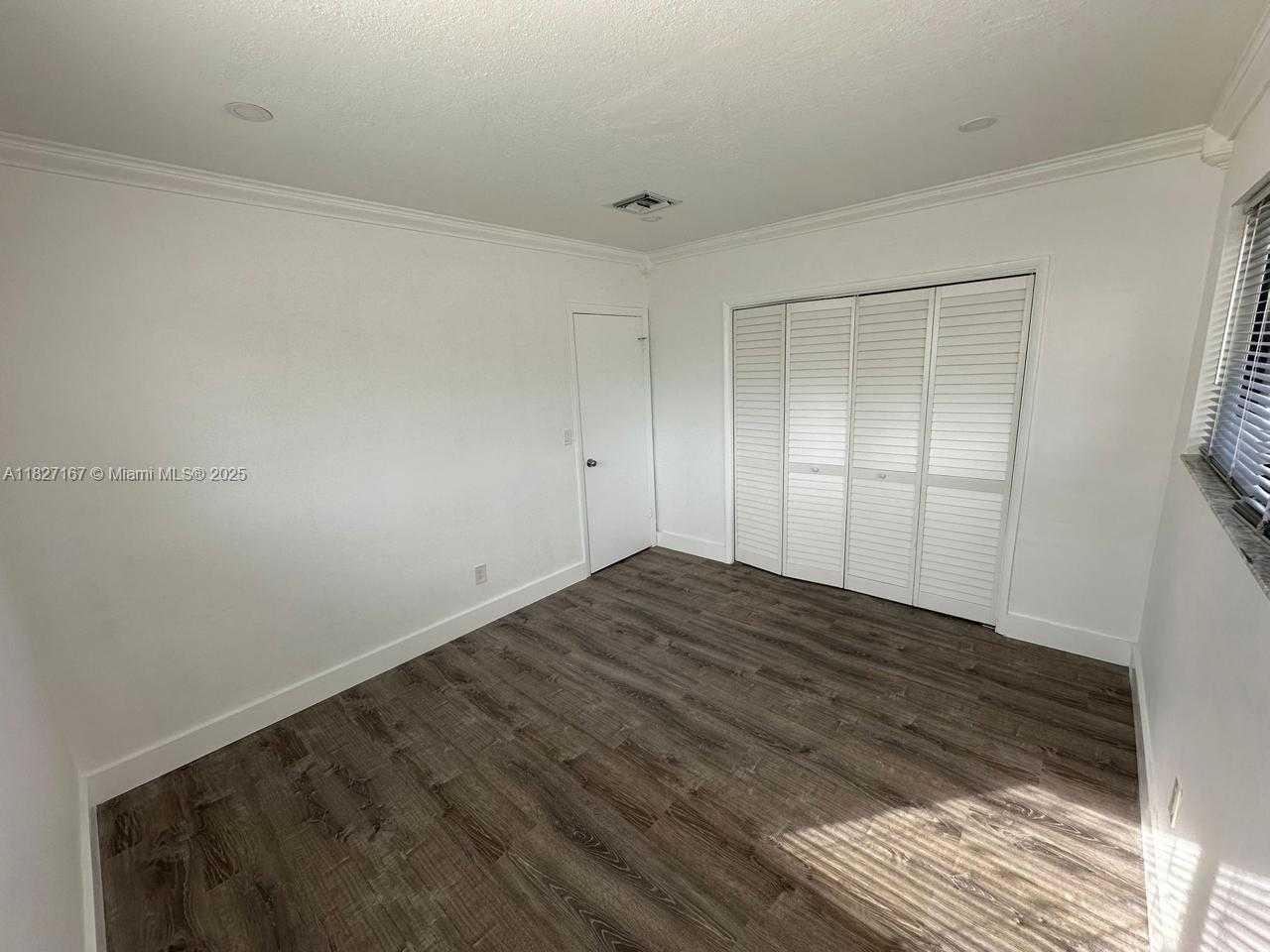 Small Image of 21410 NORTH EAST 24TH CT, Miami Number 26
