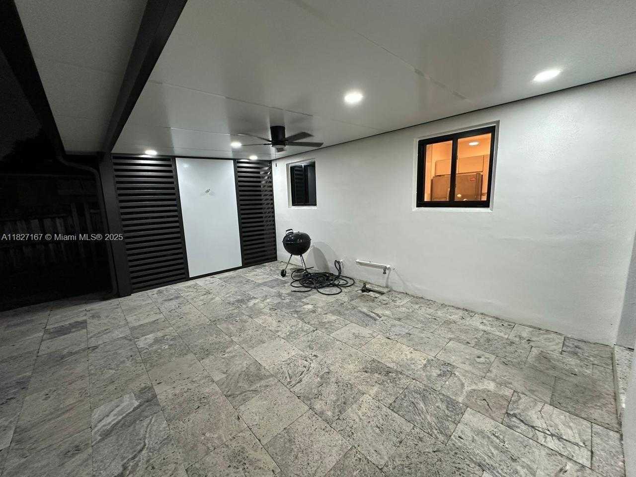Small Image of 21410 NORTH EAST 24TH CT, Miami Number 33