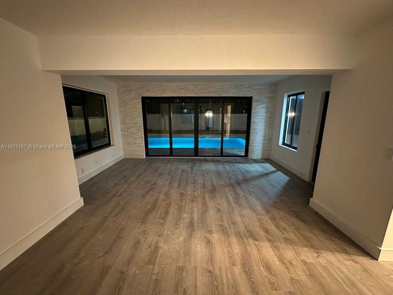 Small Image of 21410 NORTH EAST 24TH CT, Miami Number 38