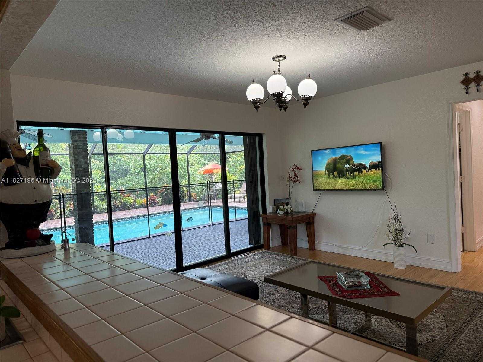 Small Image of 9321 SOUTH WEST 177TH ST, Palmetto Bay Number 19
