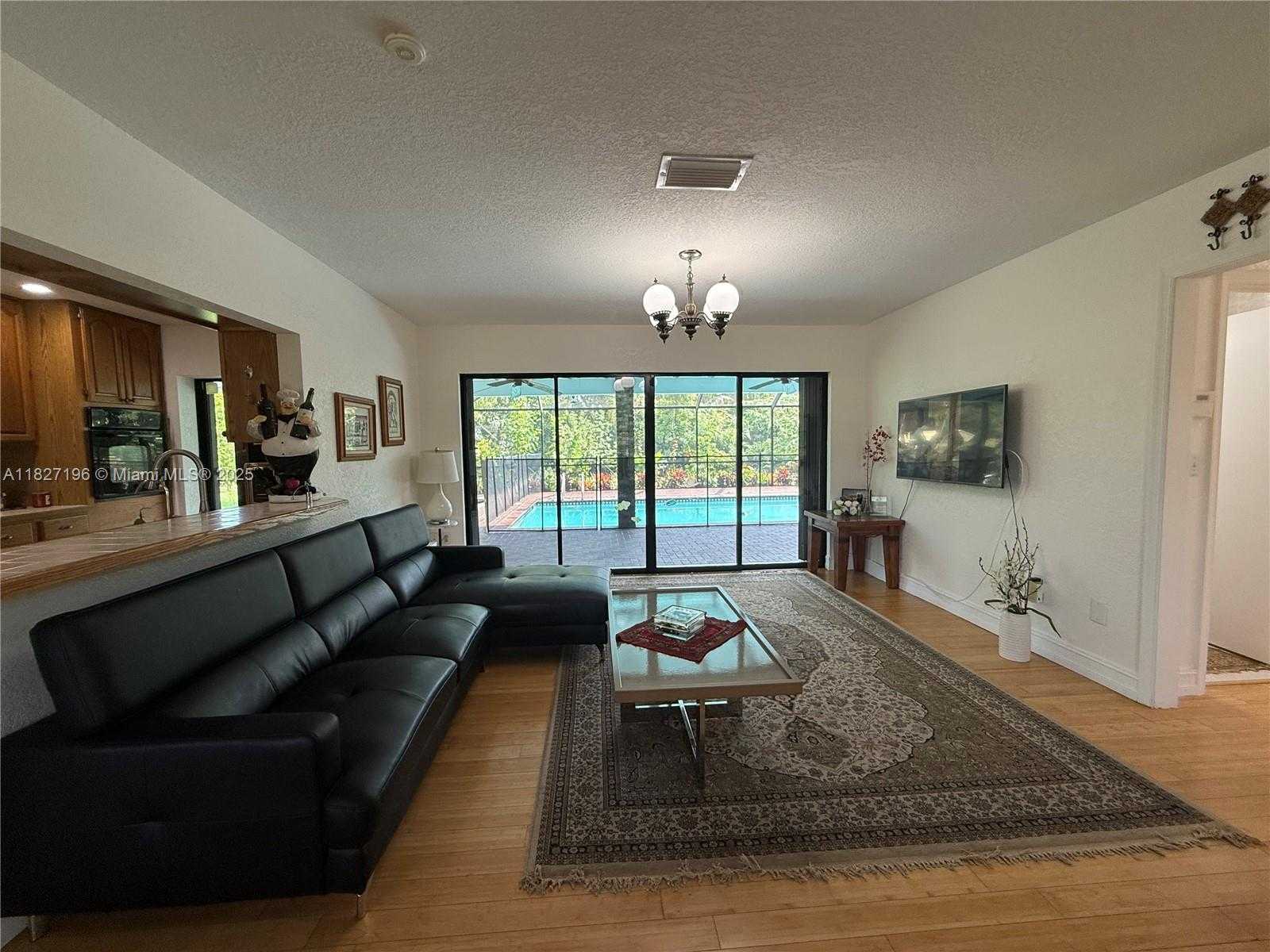 Small Image of 9321 SOUTH WEST 177TH ST, Palmetto Bay Number 23