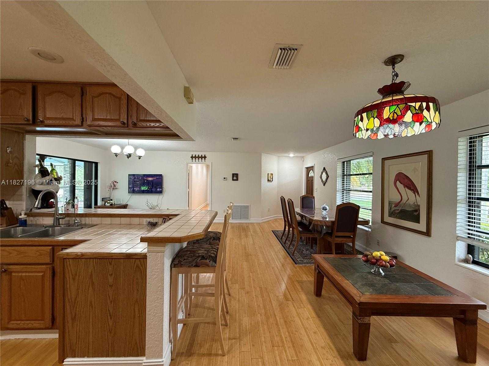 Small Image of 9321 SOUTH WEST 177TH ST, Palmetto Bay Number 3