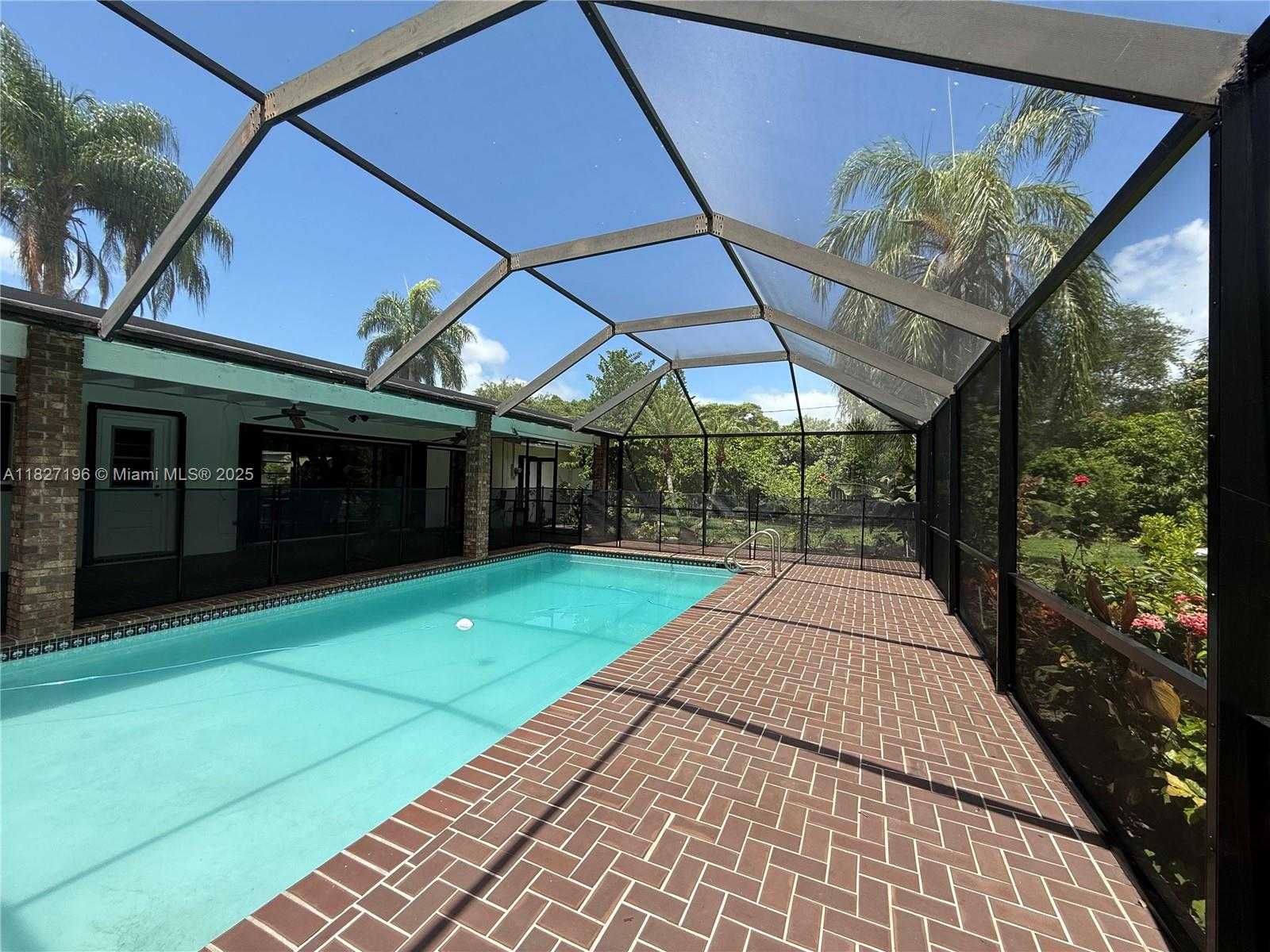 Small Image of 9321 SOUTH WEST 177TH ST, Palmetto Bay Number 9
