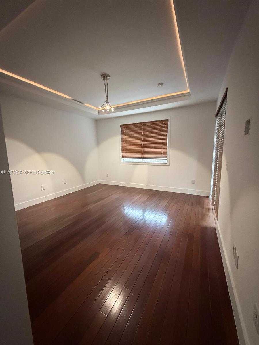 Small Image of 8513 NORTH WEST 109TH CT, Doral Number 10