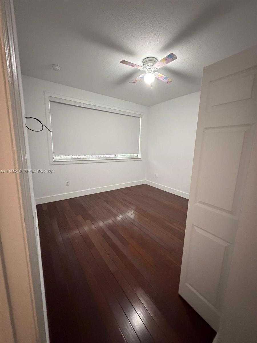 Small Image of 8513 NORTH WEST 109TH CT, Doral Number 14