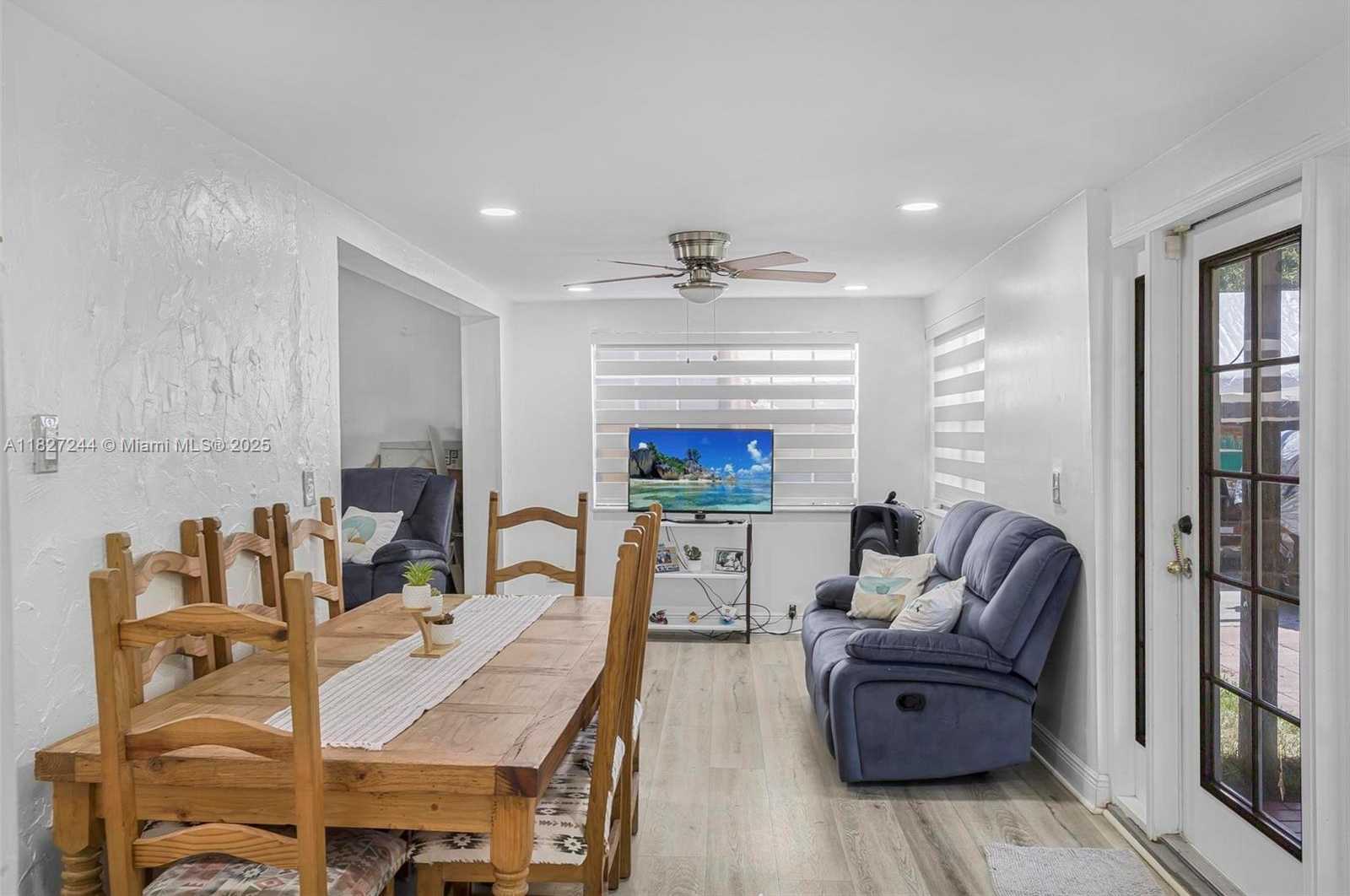 Small Image of 9365 JAMAICA DR, Cutler Bay Number 11