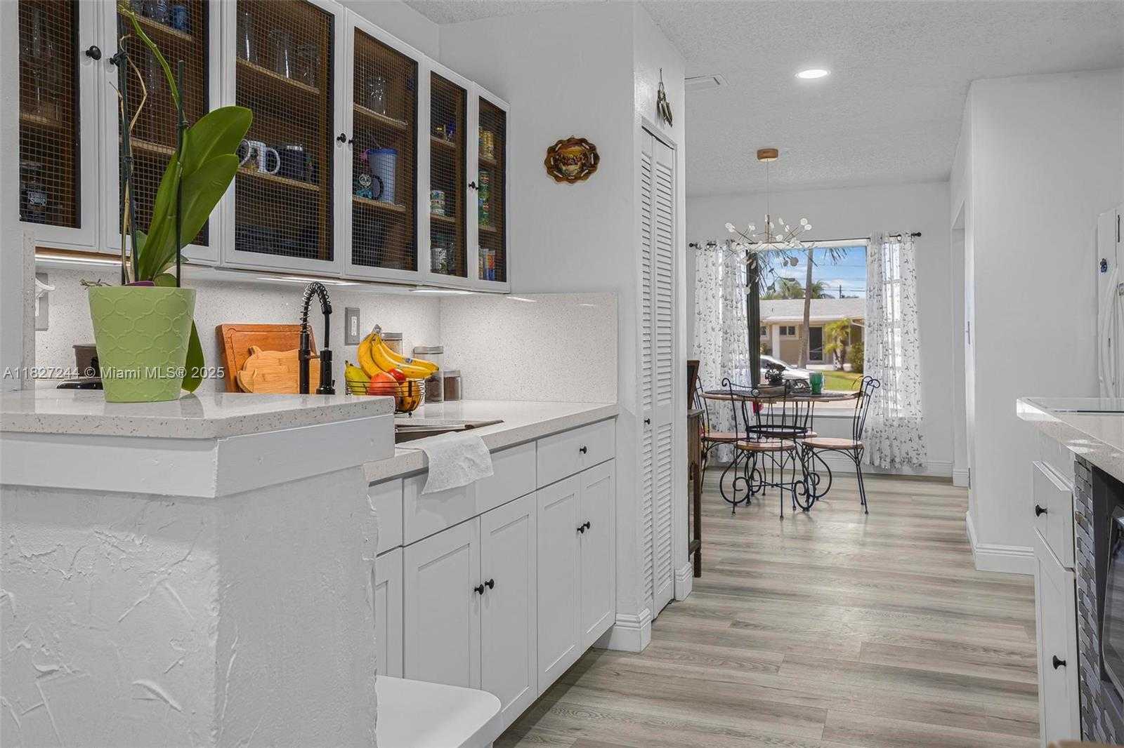 Small Image of 9365 JAMAICA DR, Cutler Bay Number 12