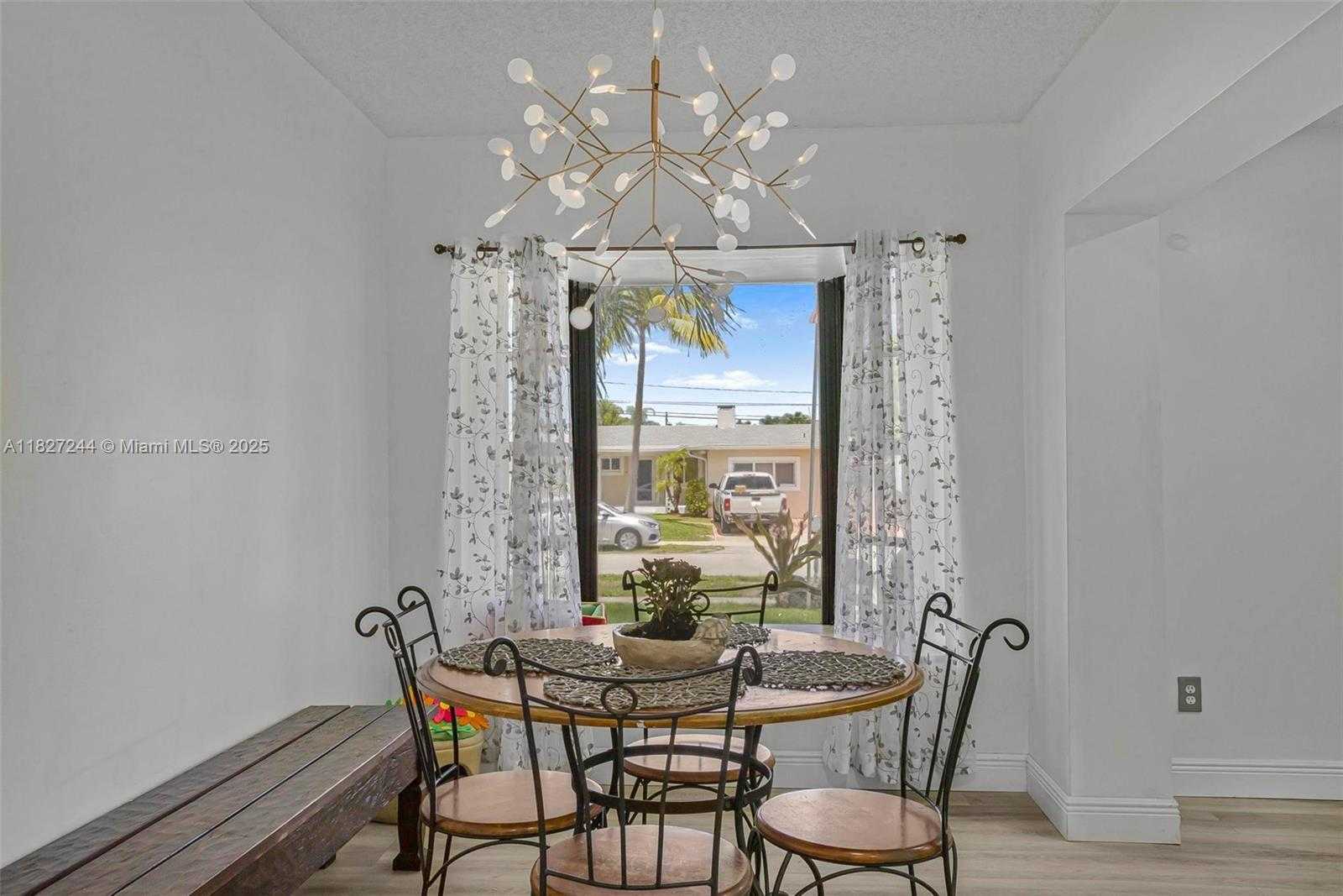 Small Image of 9365 JAMAICA DR, Cutler Bay Number 16