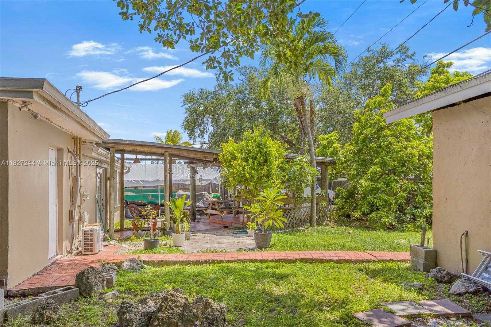Small Image of 9365 JAMAICA DR, Cutler Bay Number 30